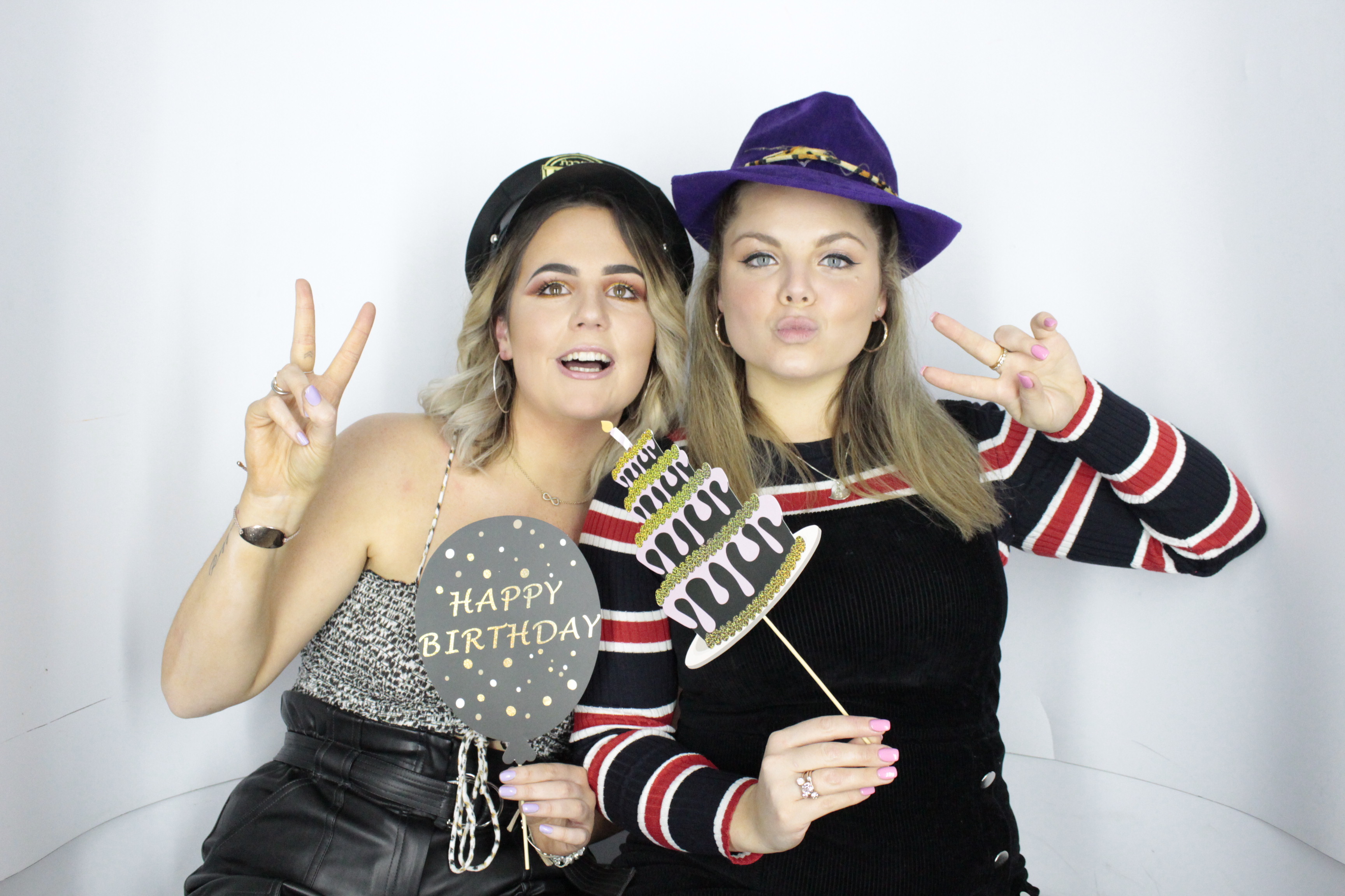 Chlöe’s 21st | View more photos from the event at gallery.myphotoboothexperience.co.uk/u/MyPhotoBoothExperienceLtd/Chlöe’s-21st